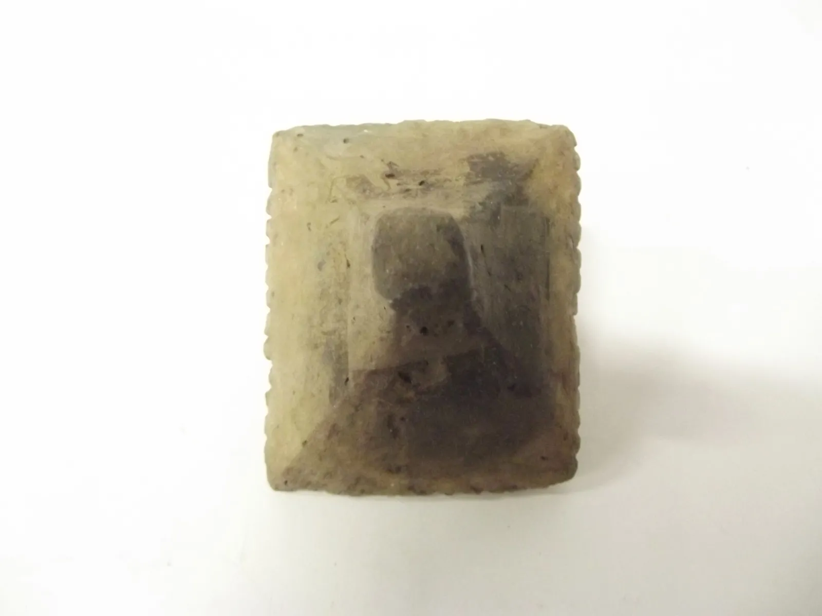 Sello de barro cocido