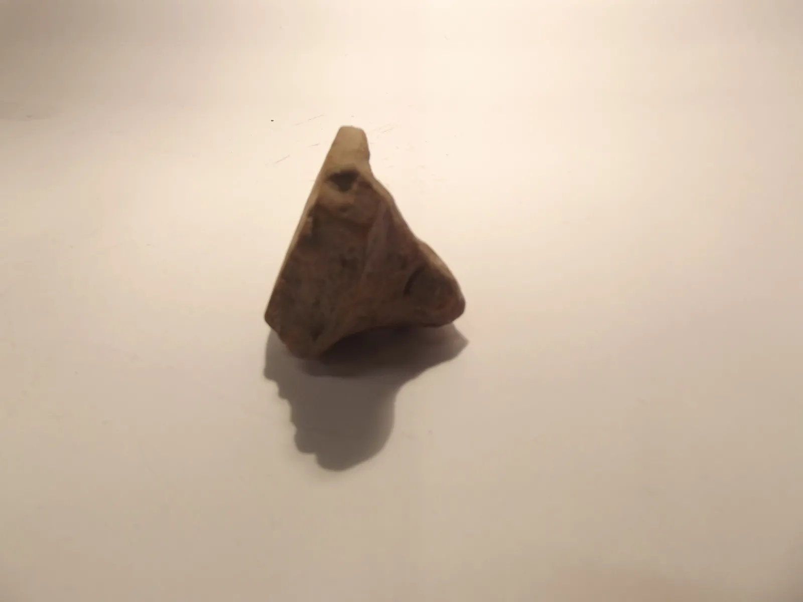 Sello de barro cocido