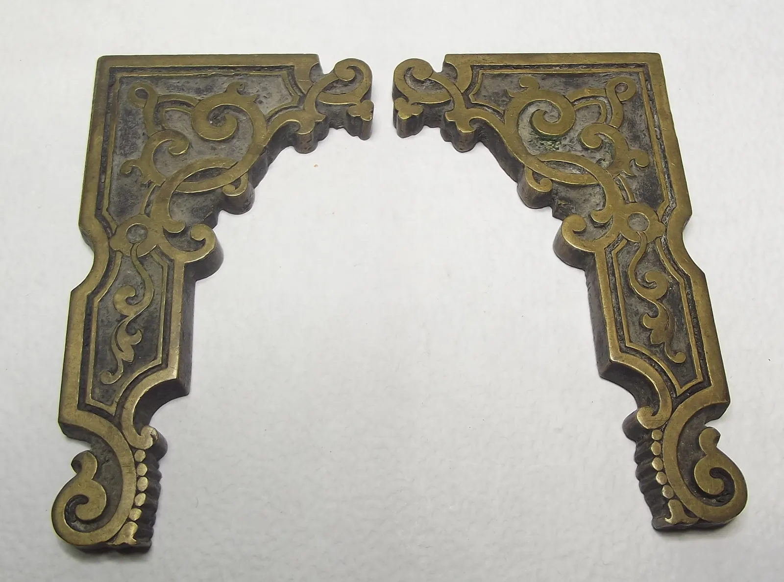 Grabado en bronce