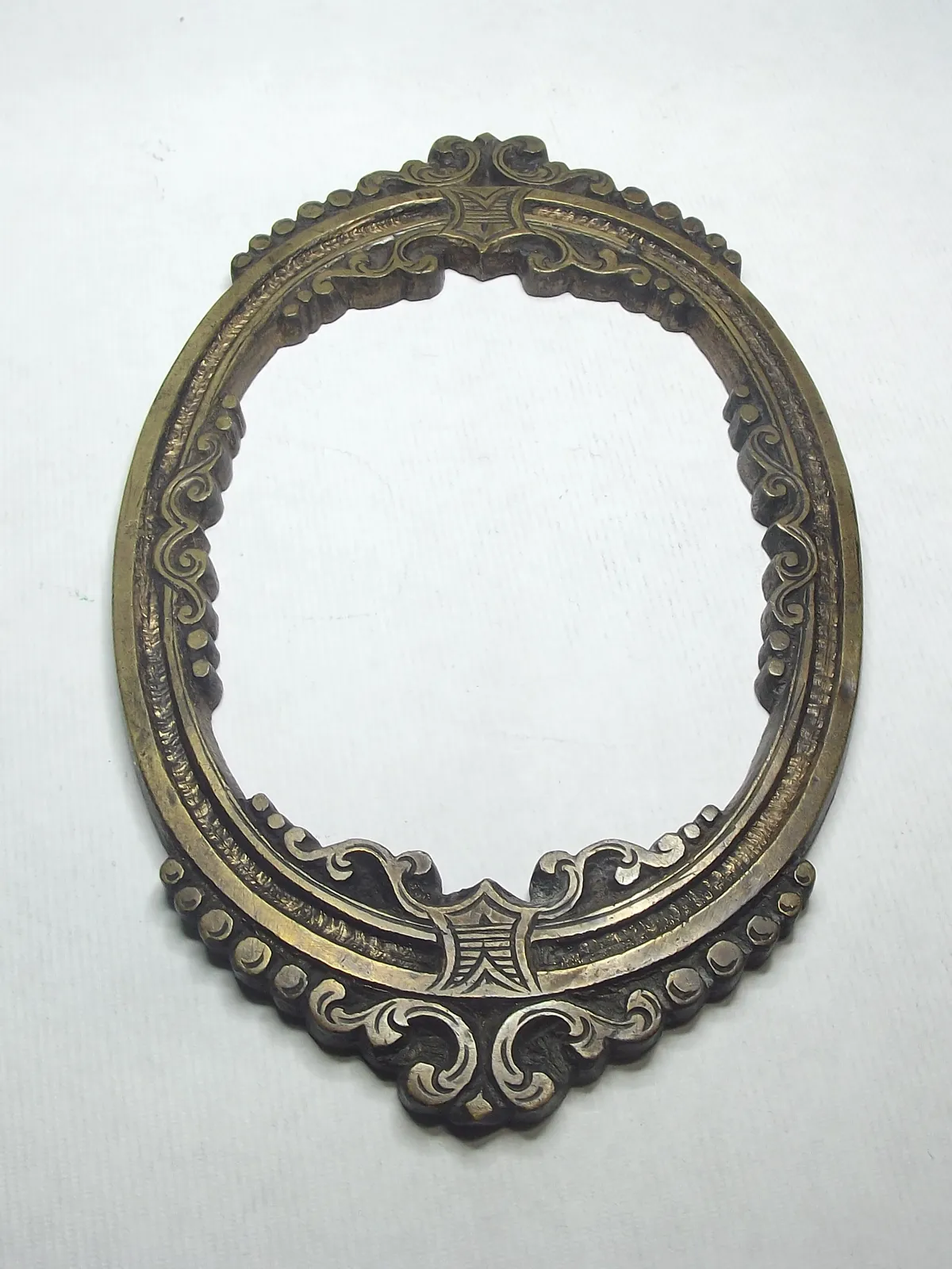 Grabado en bronce