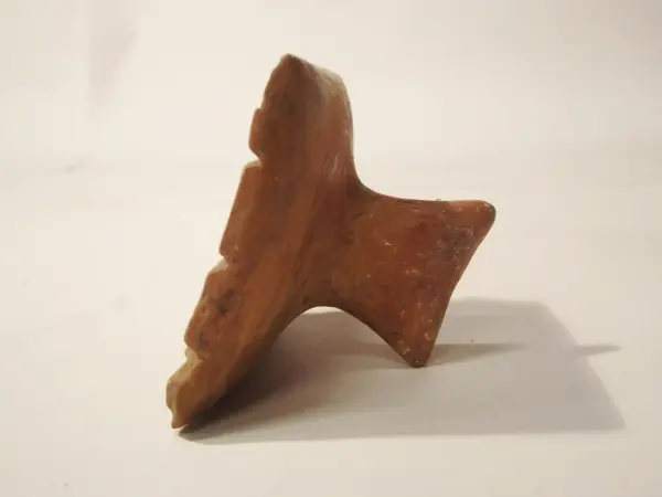 Sello de barro cocido
