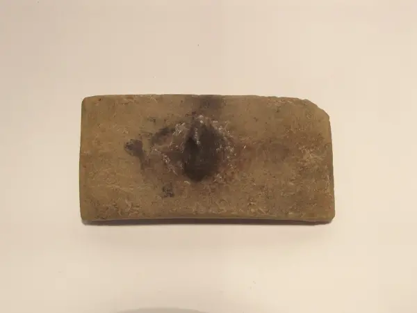 Sello de barro cocido