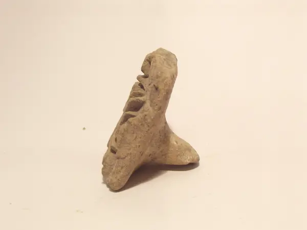 Sello de barro cocido