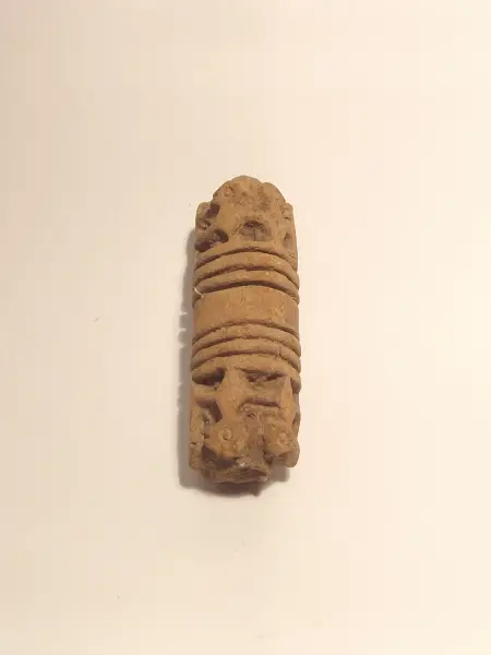 Sello de barro cocido