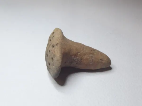 Sello de barro cocido