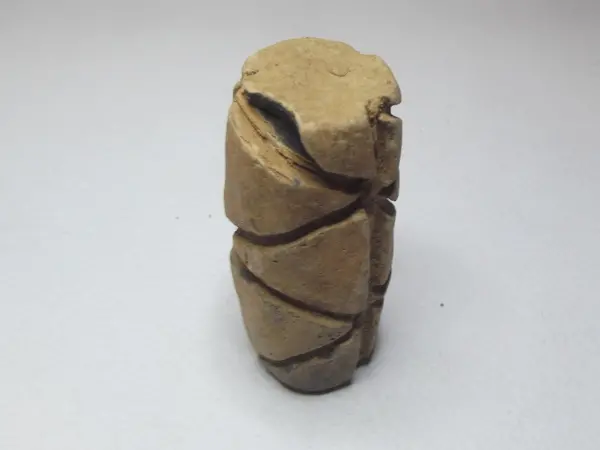 Sello de barro cocido