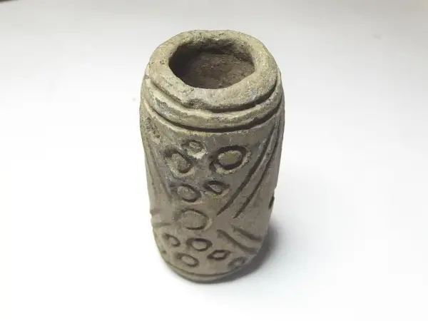 Sello de barro cocido