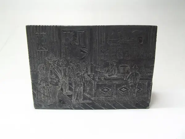Grabado en plomo con base de madera